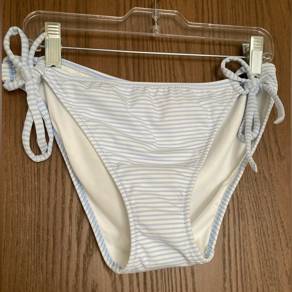 Victoria’s Secret Bikini Bottom, size L